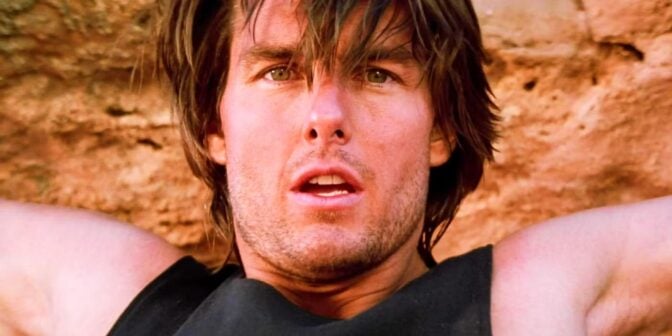 Tom Cruise hänger löst.