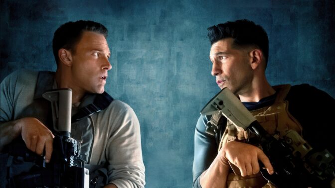 Affleck och Bernthal laddar för streamingpremiär.