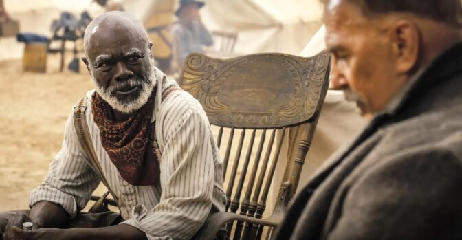 Glynn Turman och Kevin Costner i "Horizon".