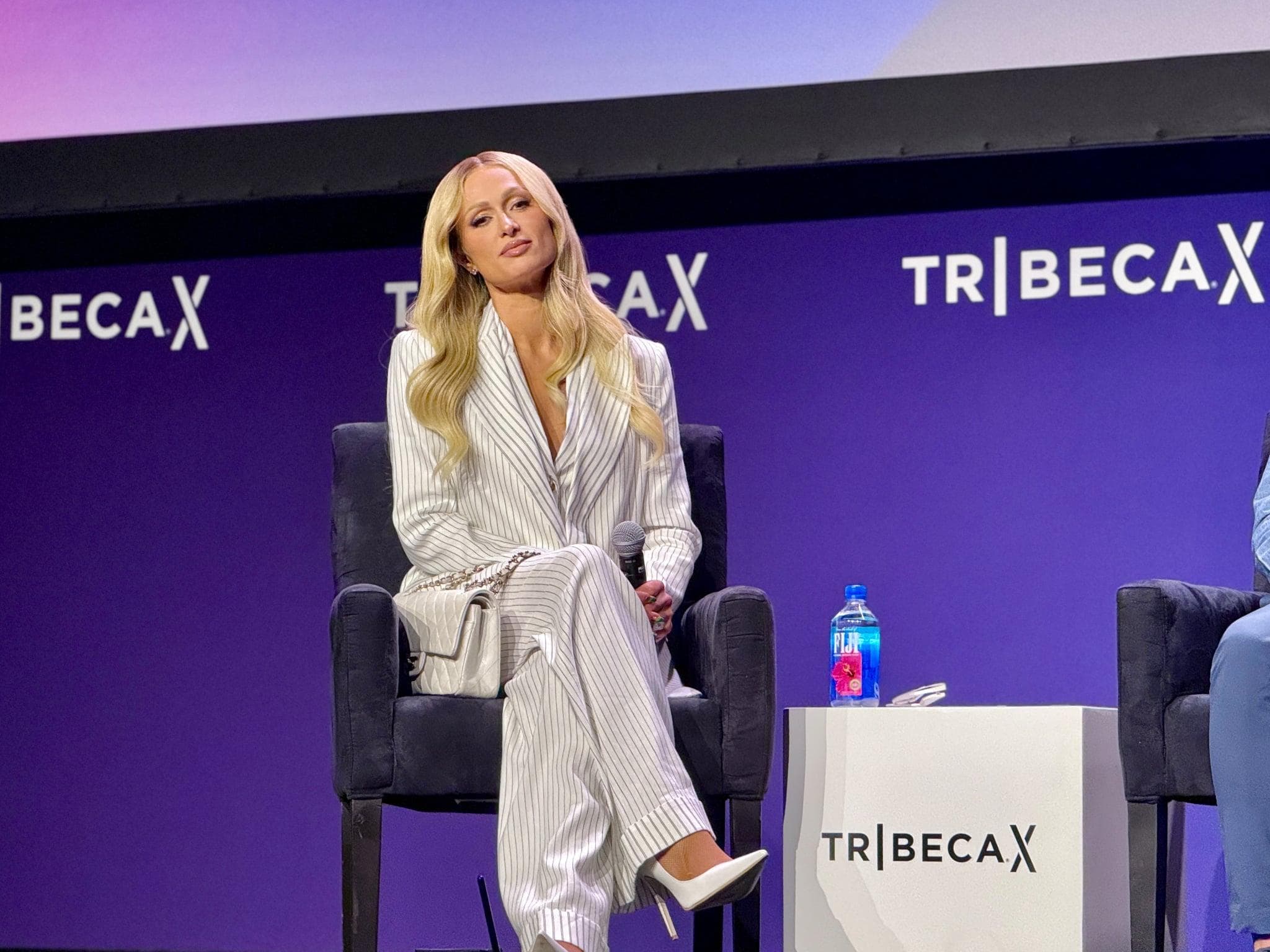 Stjärnglans i New York: Paris Hilton och Bryan Cranston lyser upp Tribeca Festival!