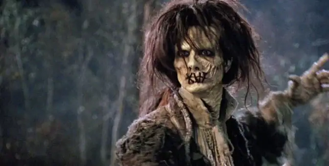 Billy håller fjärilen rätt i mun