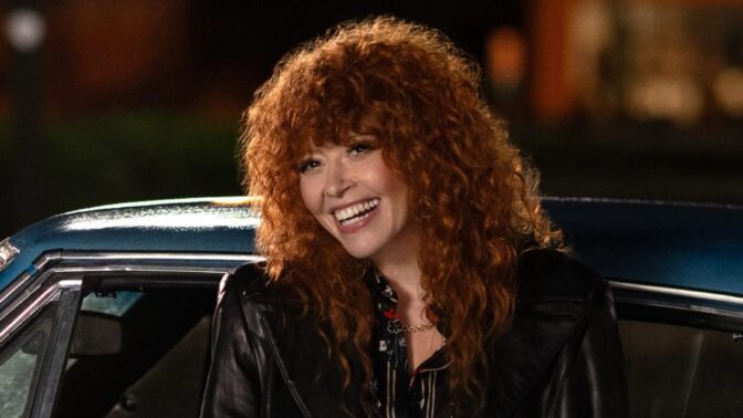 Natasha Lyonne i "Poker Face".