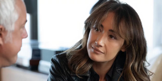 Maggie Q som Renée Ballard.