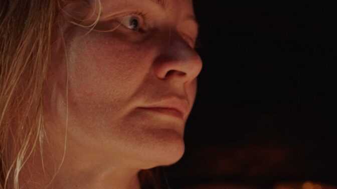 Från "Smoke Sauna Sisterhood".