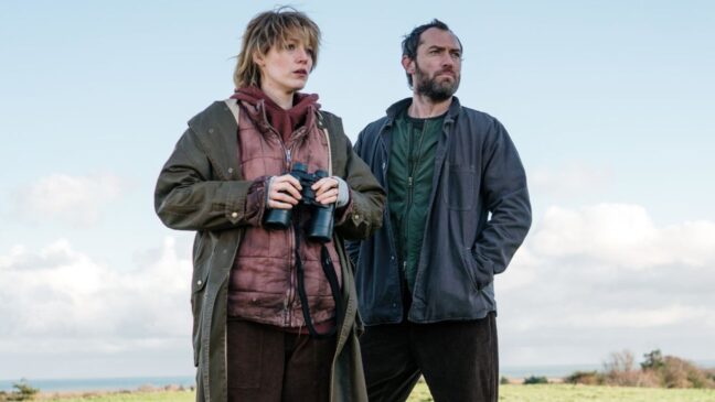 Blake Lively och Jude Law i "The Rythm Section".