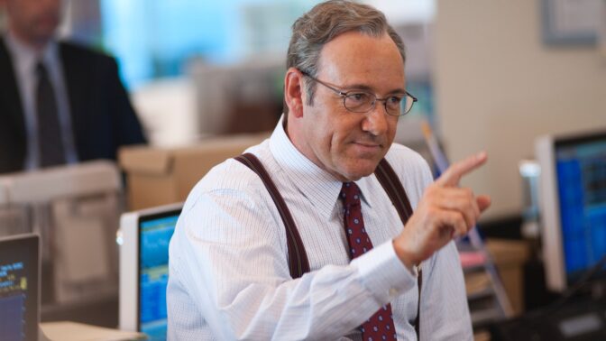 Kevin Spacey visar upp sin trailer på påkostad galamiddag.