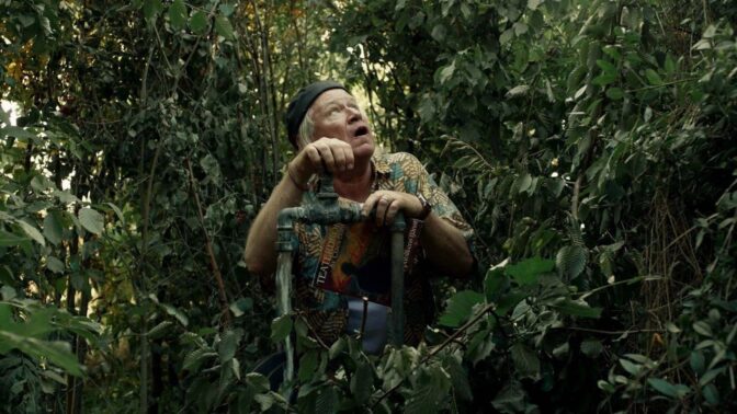 Robert Gustafsson i "Regnmannen" - årets svenska julfilm