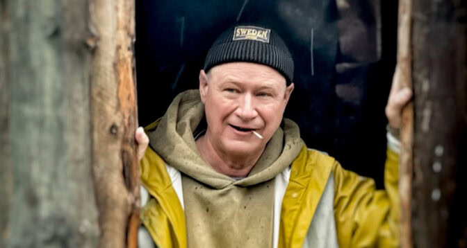 Robert Gustafsson i "Grannfejden" - på bio 2026.