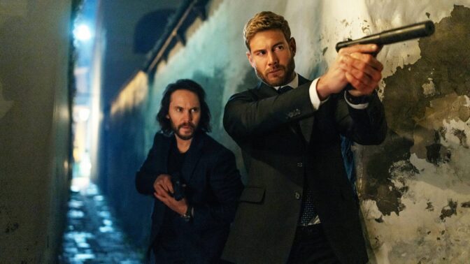 Tom Hopper och Taylor Kitsch på hemligt uppdrag.