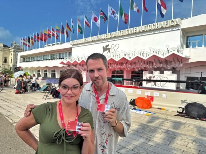 Jonna och Erik är taggade på film.