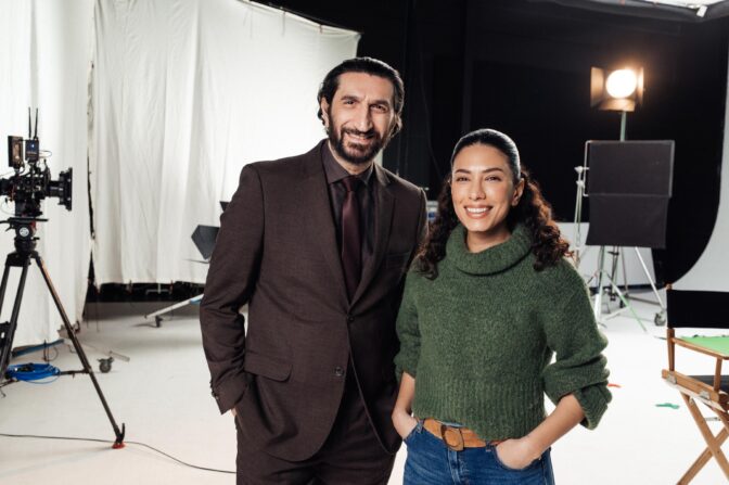 Fares Fares och Evin Ahmad spårar utomjordingar i "Vi kommer i fred"