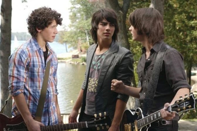 Jonas brothers i första "Camp Rock"