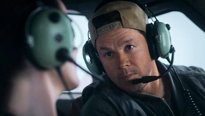 Mark Wahlberg i "Flight Risk".