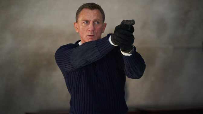 Daniel Craig som James Bond.