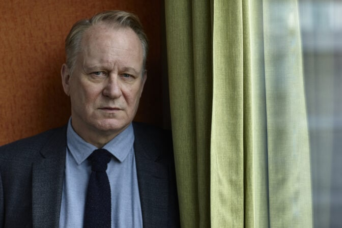 Stellan Skarsgård i BBC-serien "River".