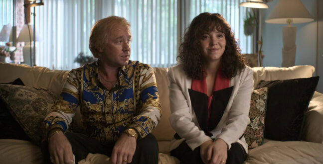 Sydney Sweeney som den världsberömda boxaren Christy Martin med maken Jim (Ben Foster)