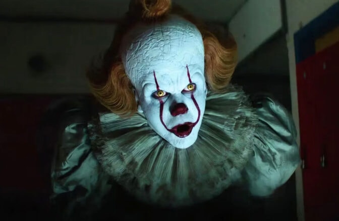 Bill Skarsgård som Pennywise i "Det"
