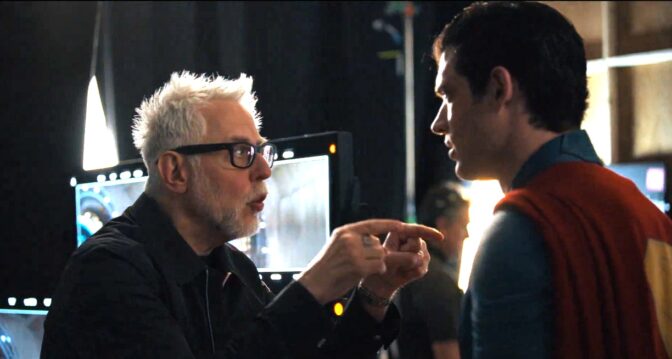 James Gunn under inspelningen av "Superman". 