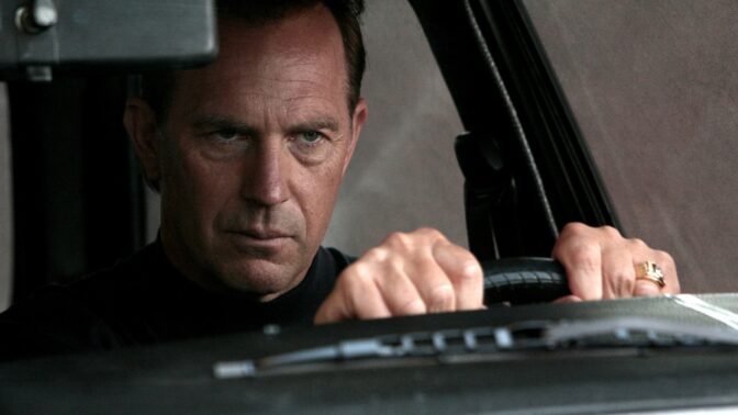 Kevin Costner är Mr. Brooks.