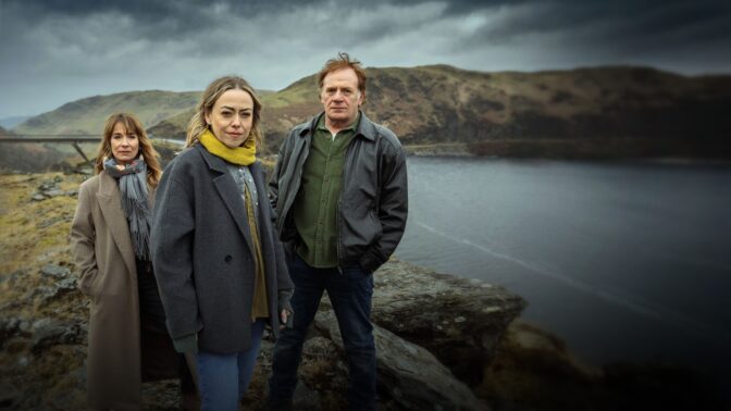 "Still Waters", snart i Sverige.