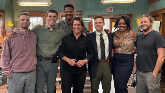 Vad tror ni, är Tom Cruise ett hemligt "NCIS"-fan? 