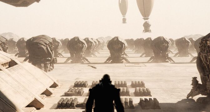 Mäktiga scener avlöser varandra i 2021 års storslagna sci-fi. 