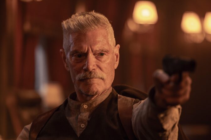 Stephen Lang som Ivan Draganov i "Sisu: Road to Revenge".