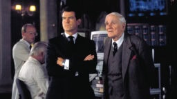 007-veteranen dog i bilkrasch – bara veckor efter filmens premiär