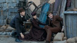 Trailerpremiär: Guy Ritchies nya ”Sherlock Holmes” är fullproppad med action – kommer i mars