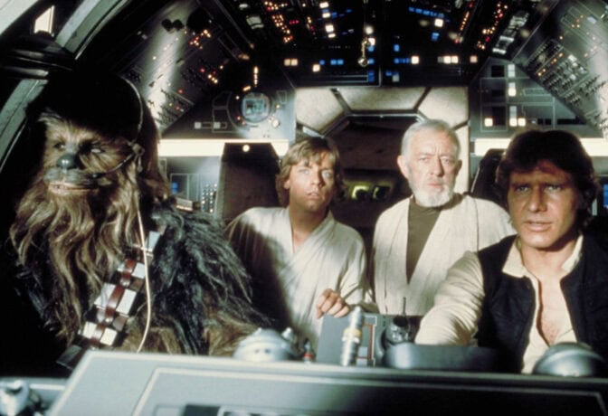 Alec Guinness, Harrison Ford, Mark Hamill, och Peter Mayhew i "Star Wars" (1977)