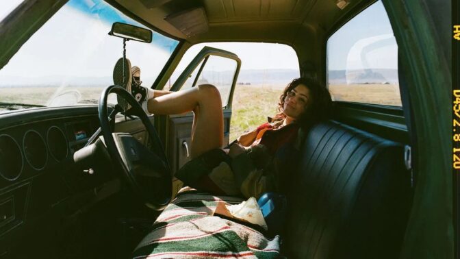 Zendaya i rollen som Rue.