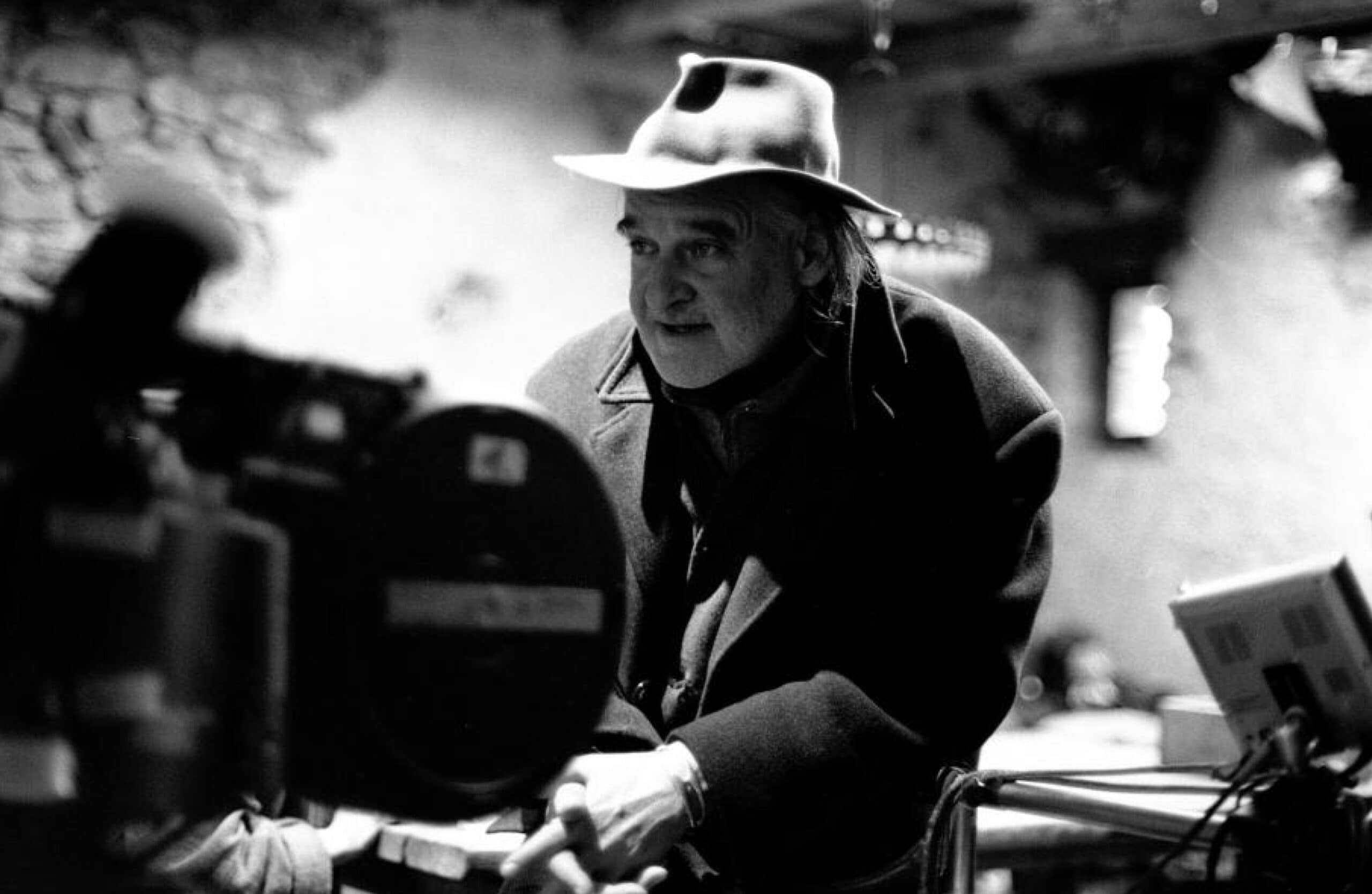 Béla Tarr död: Hyllad filmskapare 70 år - kändisar news from MovieZine