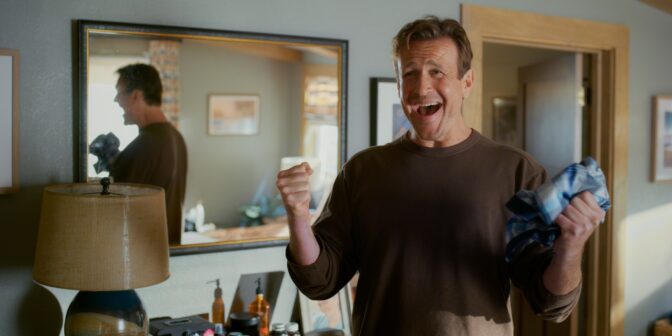 Jason Segel berättar hur den udda tv-serien "Dispatches from Elsewhere" gjorde honom redo rollen i "Shrinking".