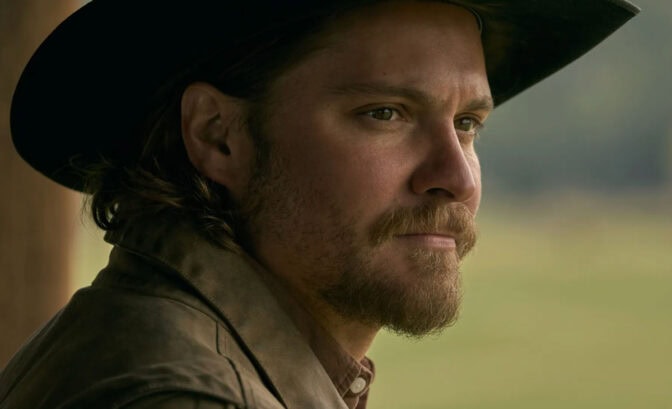 Luke Grimes som Kayce Dutton i "Marshals"