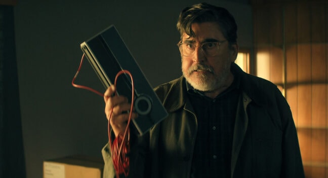 Alfred Molina i "The Boroughs"
