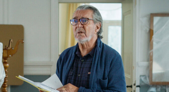 Kjell Bergqvist får ros för sin roll i "Grannfejden"