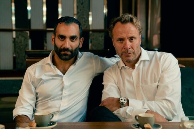 Arvin Kananian och Björn Bengtsson i "Hundarna" på SVT