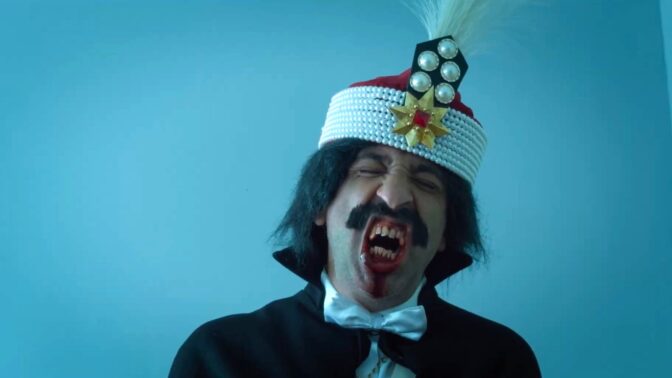 Ny ”Dracula” går upp på bio – fylld till bredden med AI: ”Helt jävla galen”