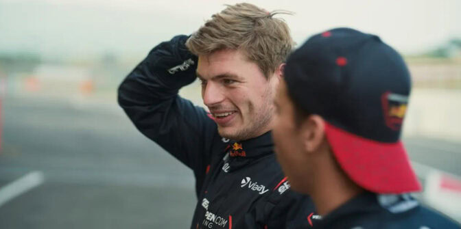 Verstappen gör ett pit stop på Viaplay.