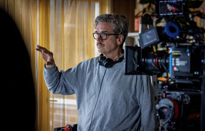 Alfredson filmar nytt.