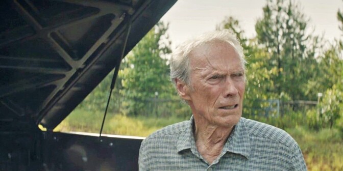 På tv ikväll: Clint Eastwood spelar 90-årig knarksmugglare i ”charmig” thriller från 2018