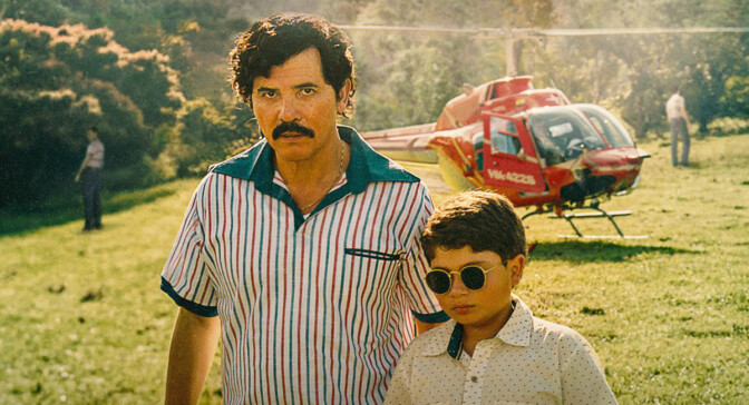 "Dear Killer Nannies" är den okända berättelsen om Escobars son.