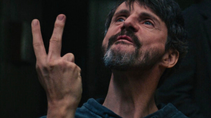 Matthew Goode i "Dept. Q".