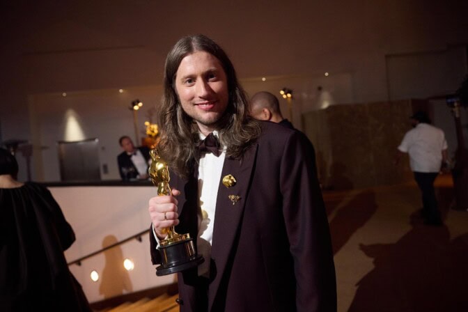 Svenske Ludwig Göransson vinner sin tredje Oscar – hyllar pappan