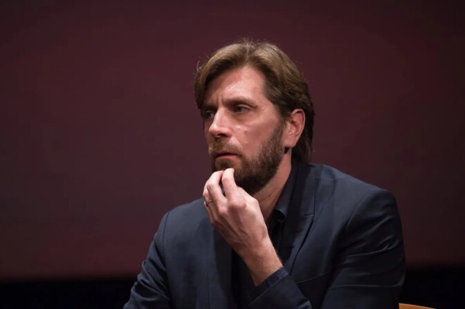 Rykte: Ruben Östlund gör skådisdebut i en av förra årets mest hyllade komediserier