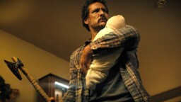 Kaos och ultravåld med Pedro Pascal i toppform – på SkyShowtime