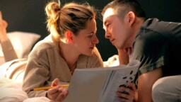 Hyllas och sågas – nu släpps årets mest unika kärleksfilm digitalt