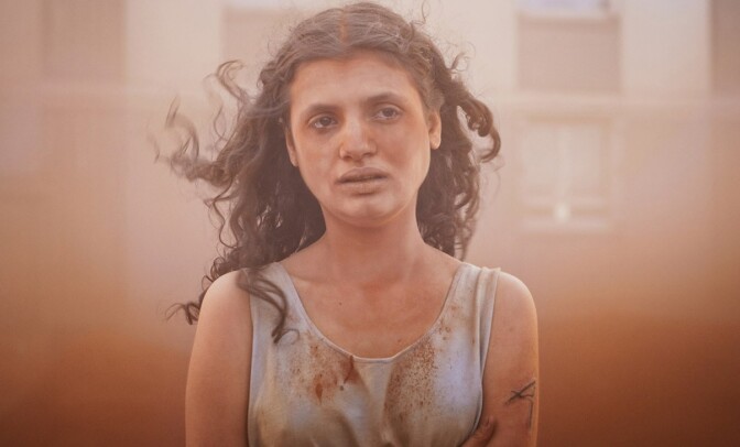 Nu går en vågad body-horror upp på bio: ”Ej för den äckelmagade”