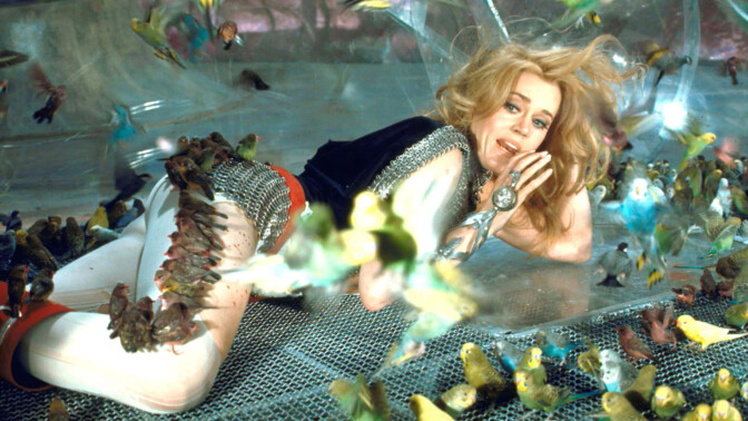 ”Allt är kitsch!” Vågad kultklassiker har just släppts på streaming – helt gratis