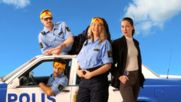 Kultfilmen ”Kopps” gör komeback efter 23 år! Här är de nya skådespelarna